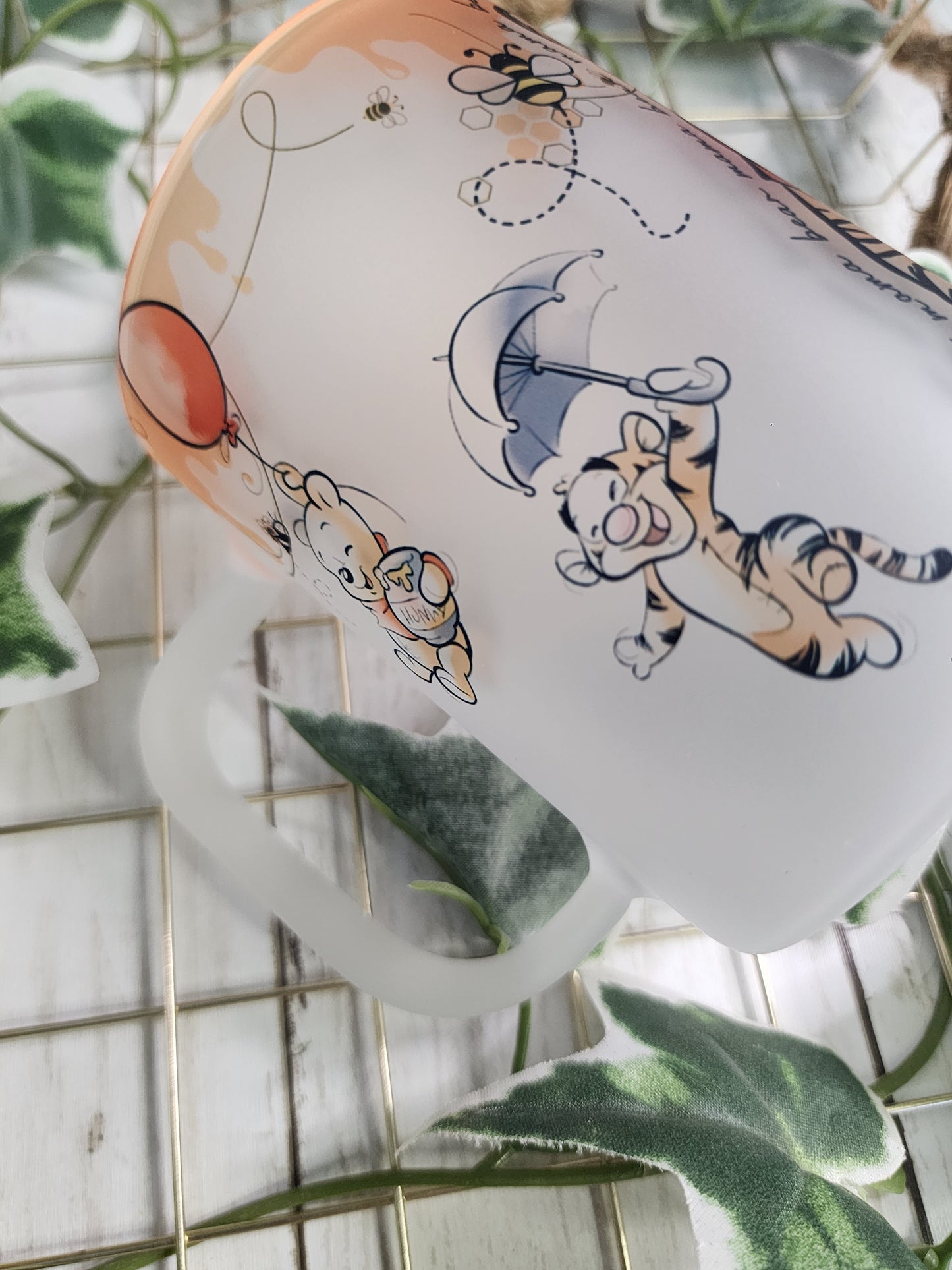 POOH BEAR 15 OZ MUG FROSTED GLASS CUP