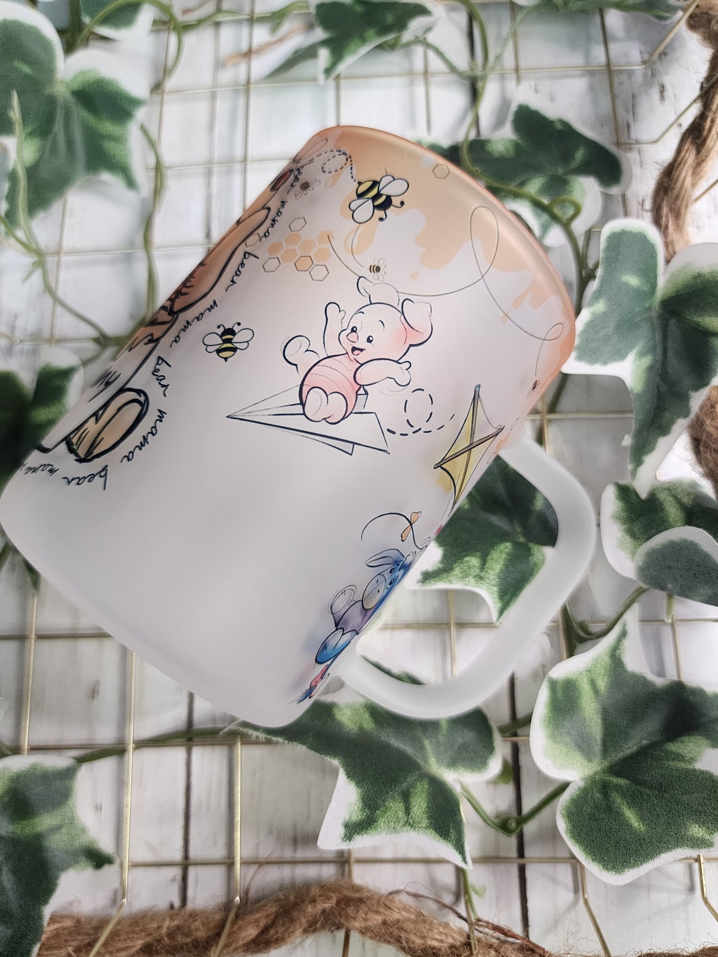 POOH BEAR 15 OZ MUG FROSTED GLASS CUP
